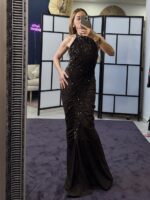 Φόρεμα μακρύ εξώπλατο με βελούδο και πούλια - Image 2