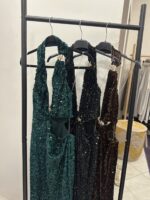 Φόρεμα βελούδο πούλια με κοψίματα - Image 7