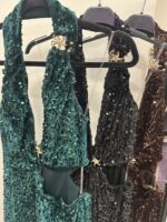 Φόρεμα βελούδο πούλια με κοψίματα - Image 6