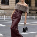 Φόρεμα δερματίνη με αποσπώμενη γούνα