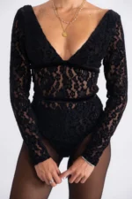 Lace Bodysuit Με V Ντεκολτέ & Floral Λεπτομέρειες